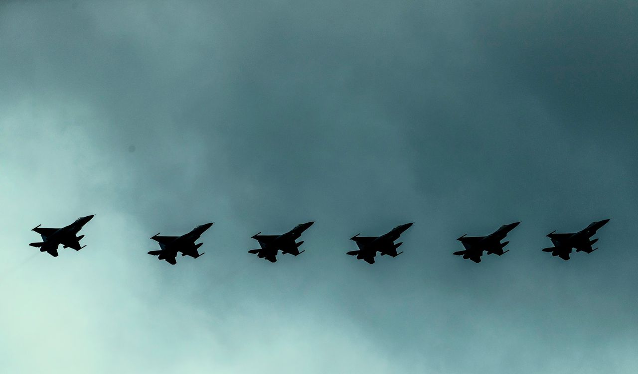 De zes F-16's die actief waren in de strijd tegen de radicaalislamitische IS in Irak en Syrie komen terug naar Nederland.
