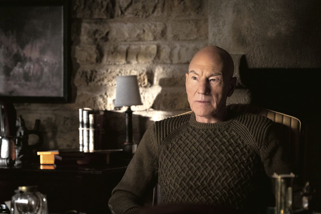 De inmiddels 79-jarige Patrick Stewart keert terug als Jean-Luc Picard, misschien wel de meest geliefde kapitein uit de Star Trek-franchise.