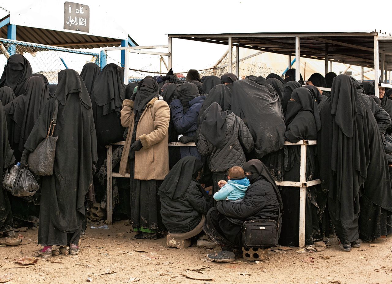 Vrouwen uit voormalig IS-gebied in het kamp Al-Hol, maart 2019