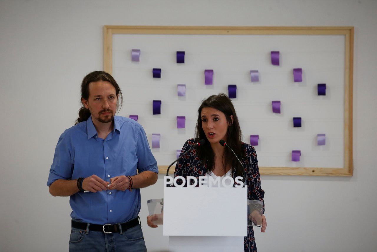 Na ophef over villa legt Podemos-leider  Iglesias zijn lot in handen van partijleden 
