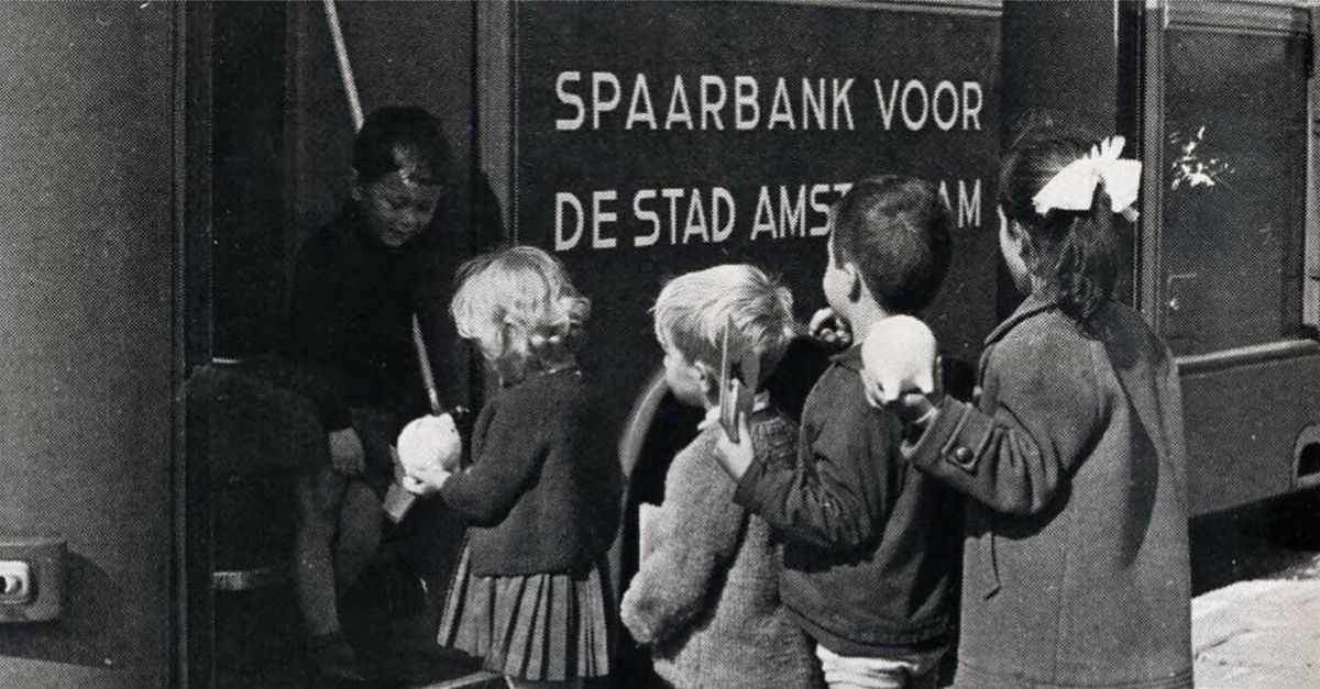 Banken en de staat proberen al heel lang via sparen scholieren financieel op te voeden. Maar werkt dat nog wel?