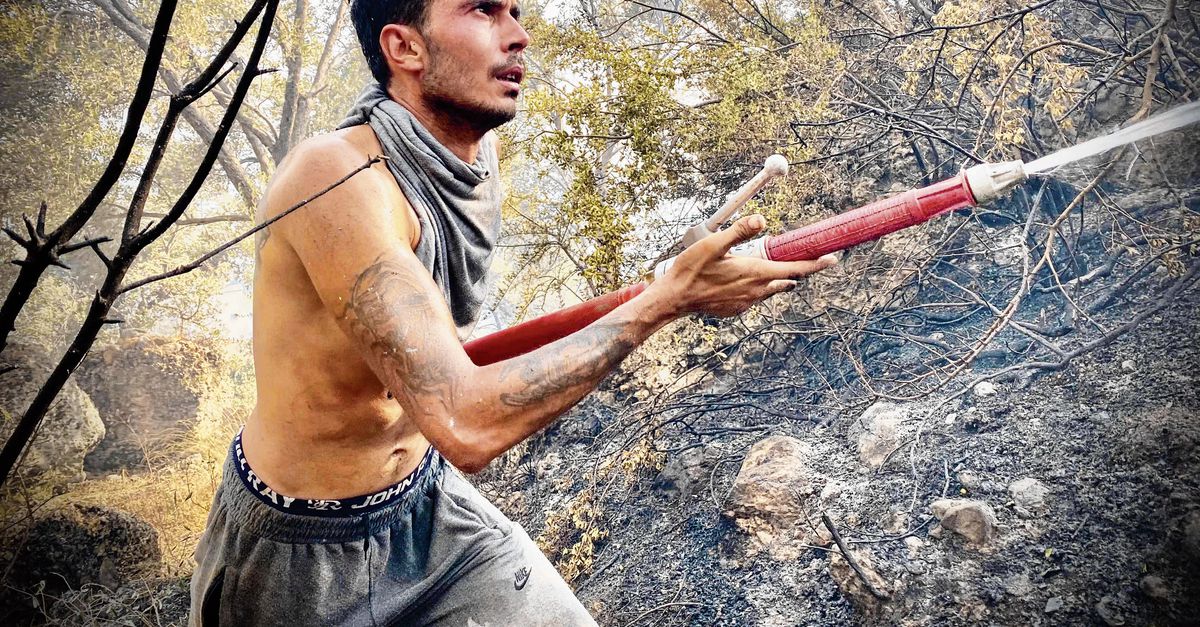 Klimaatverdrag Parijs niet ratificeren „terwijl het land de afgelopen jaren kampte met ernstige droogte als gevolg v klimaatverandering.