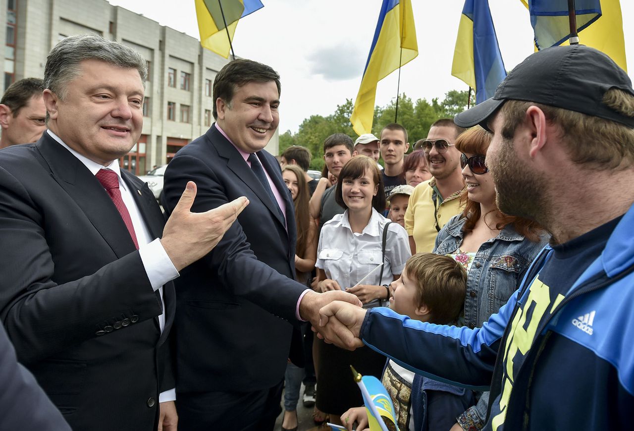 Porosjenko (links) en Saakasjvili in betere tijden, in mei 2015.
