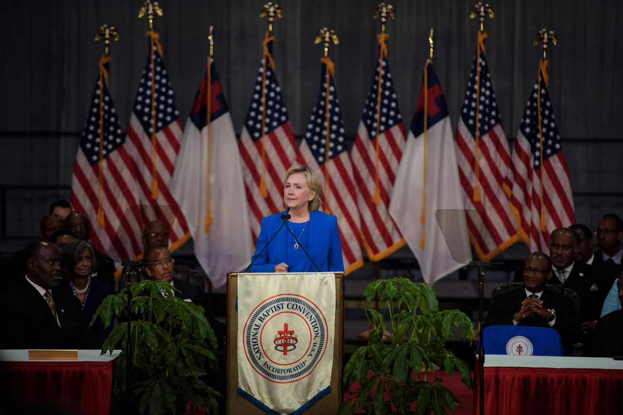 Hillary Clinton spreekt tijdens een conventie, eerder deze week.