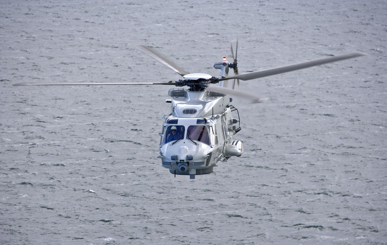 Een afbeelding van een NH90-maritieme helikopter ter illustratie.