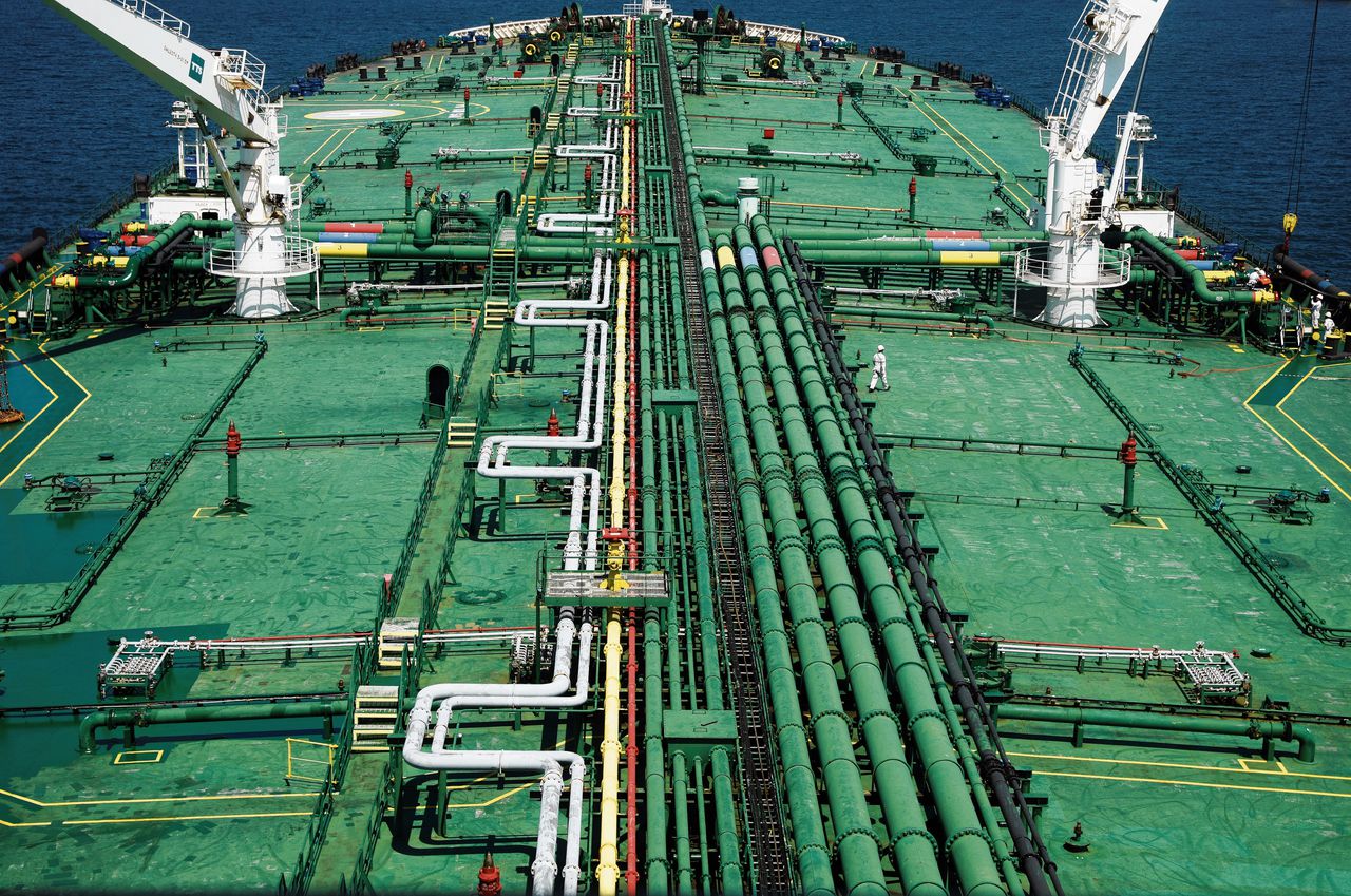 Hin Leong’s Pu Tuo San VLCC supertanker in de wateren voor Singapore, vorig jaar juli.