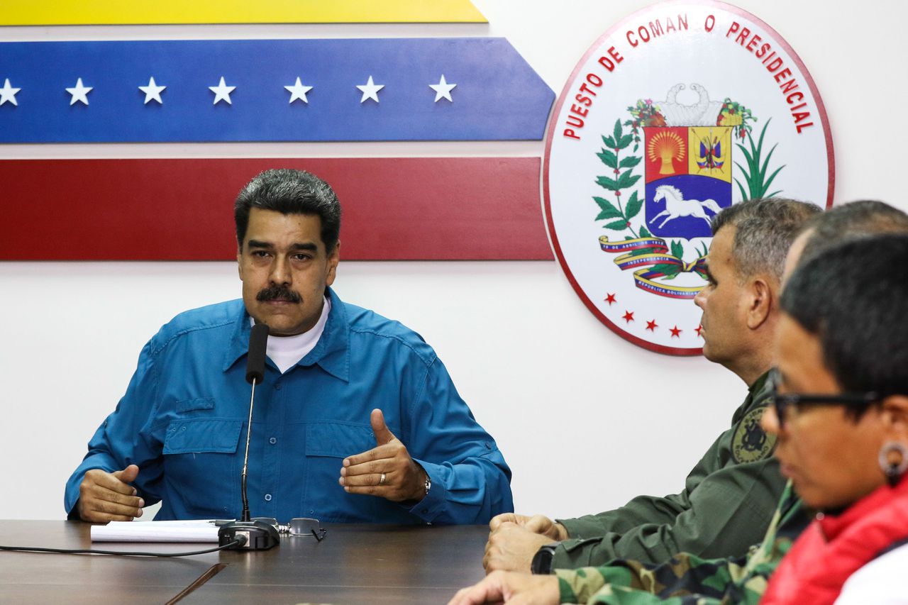 Maduro kondigde zijn rantsoeneringsplannen zondag aan in een televisietoespraak.