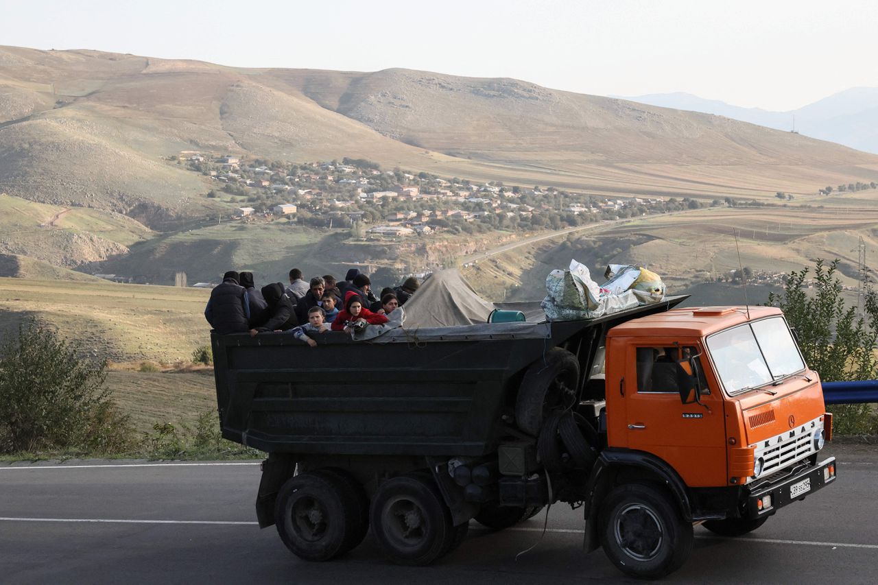 Is de oorlog om Nagorno-Karabach nu voorbij? En vier andere vragen over het opheffen van de enclave 