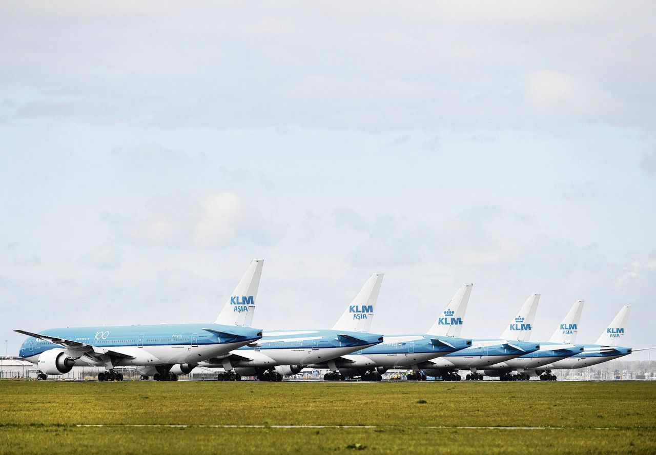 Vakbonden protesteren tegen steunpakket KLM bij Europese Commissie 