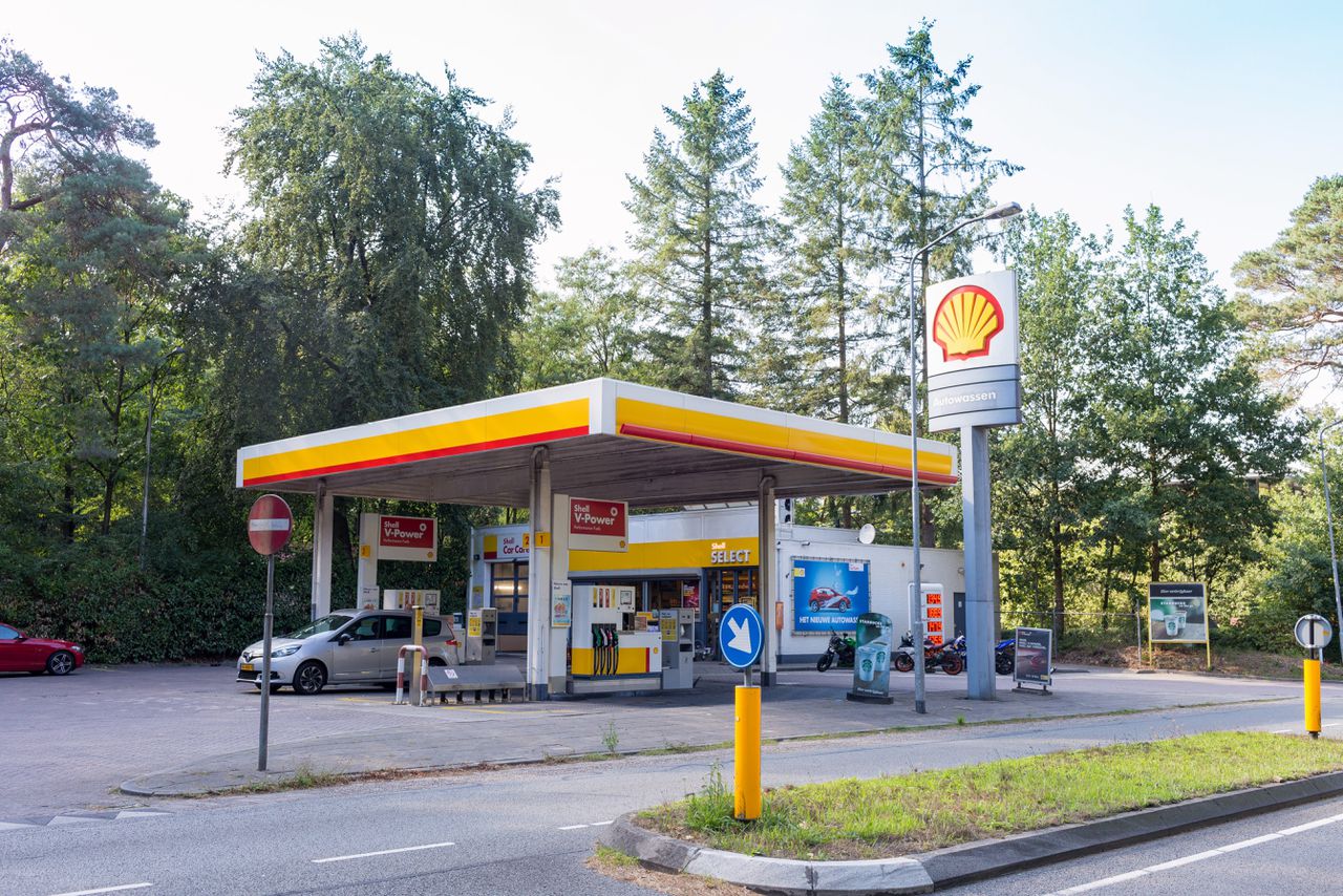 'Met 1 cent extra voor een liter benzine compenseert de autorijder CO2-uitstoot'