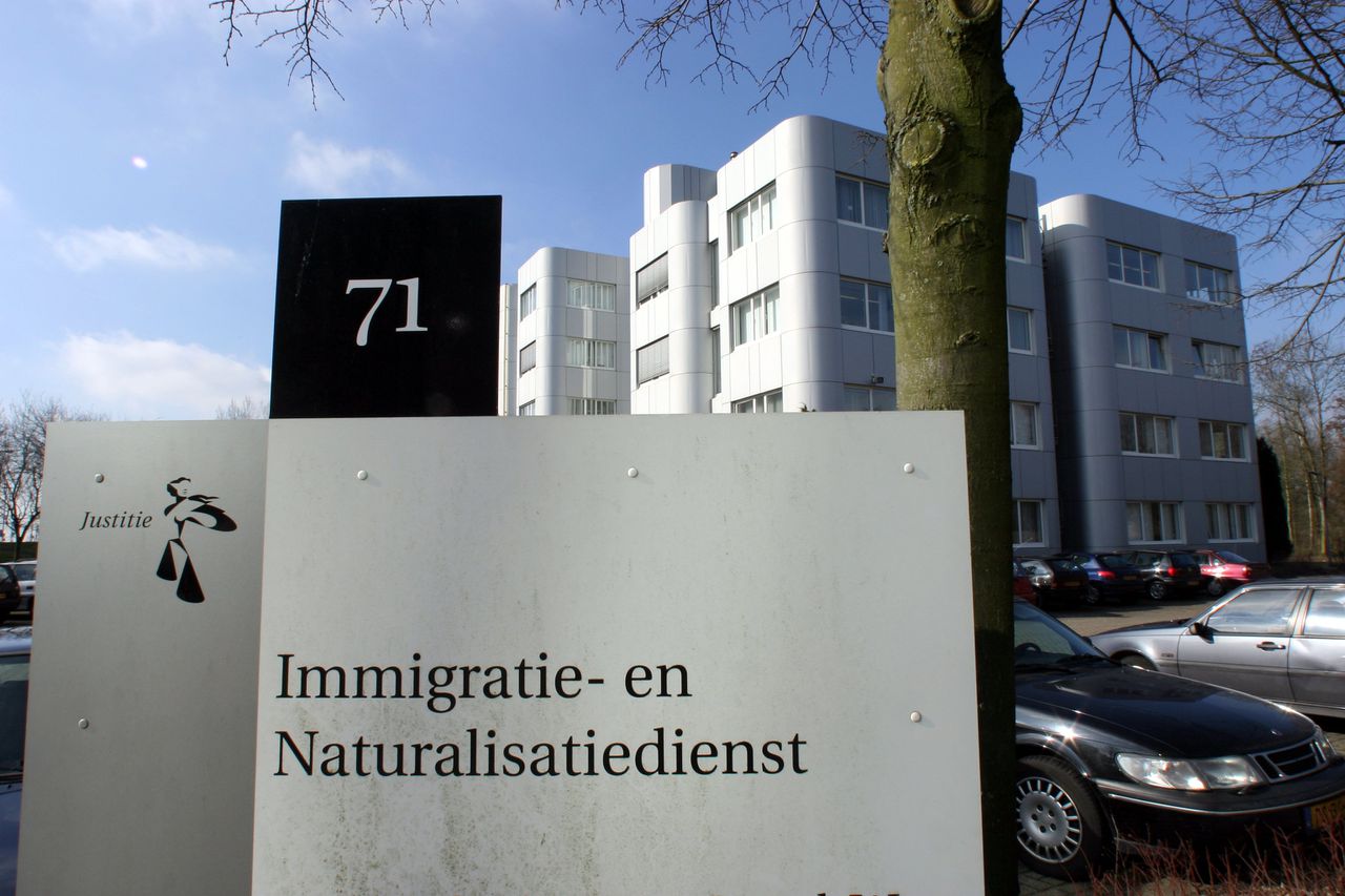Archieffoto van het gebouw van de Immigratie- en Naturalisatiedienst (IND) in Hoofddorp.