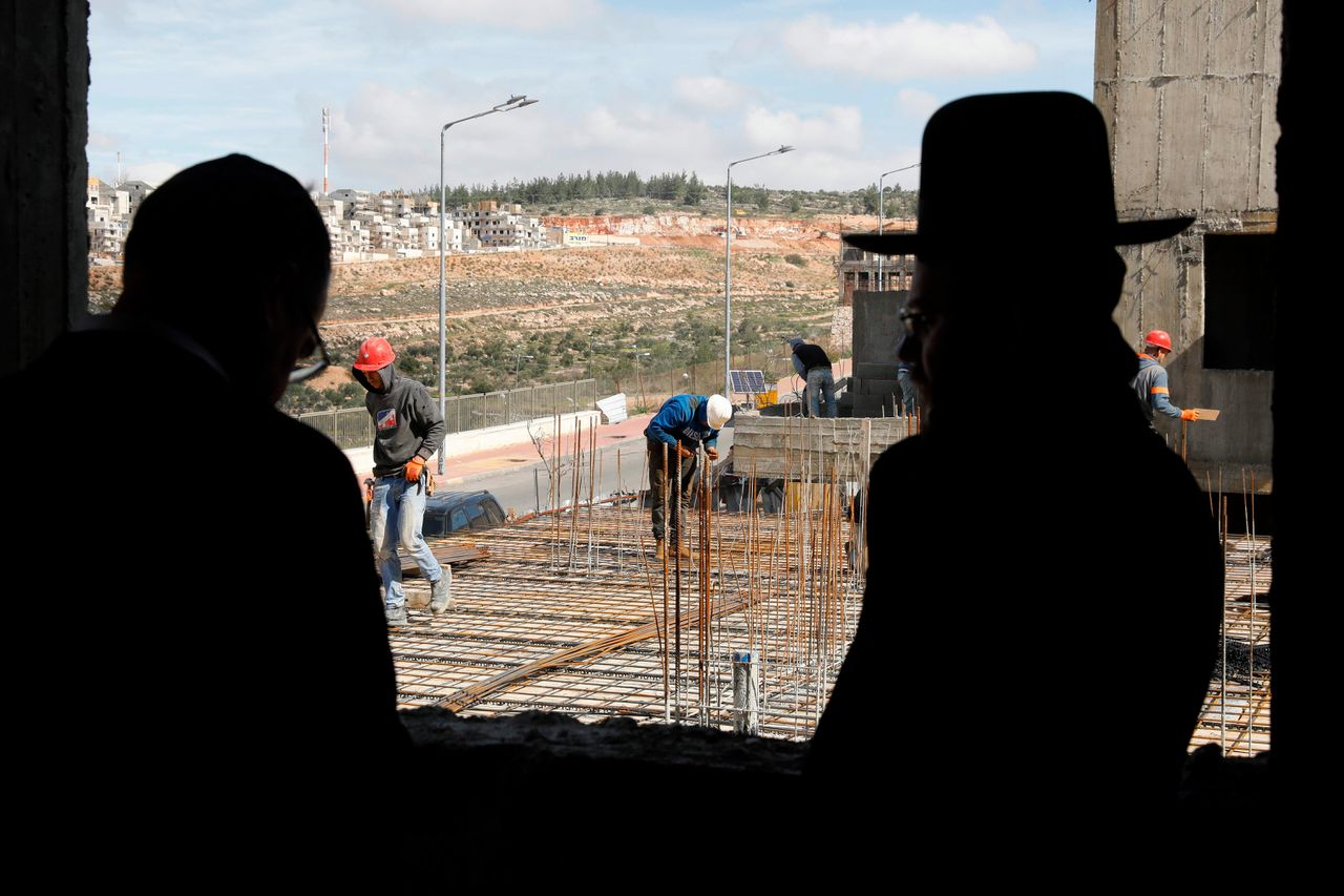 Bouwwerkzaamheden bij de nederzetting Beitar Illit.
