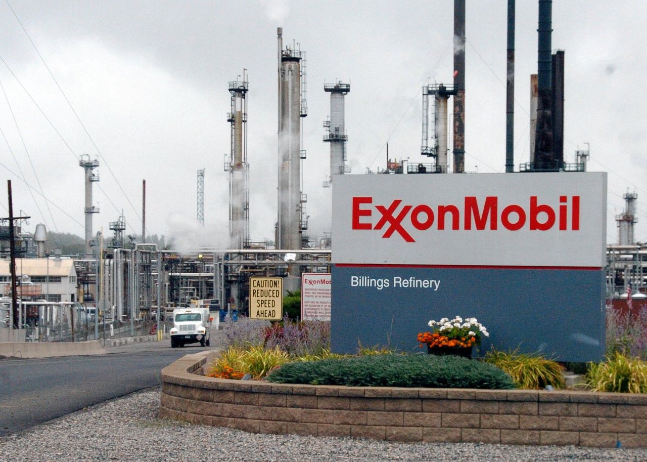ExxonMobil ligt onder een vergrootglas vanwege verzet tegen een extra winstbelasting die de Europese Commissie wil heffen.