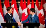 Premier Mark Rutte tijdens een bezoek aan Ottawa met zijn Canadese collega Justin Trudeau (rechts) in 2018.  