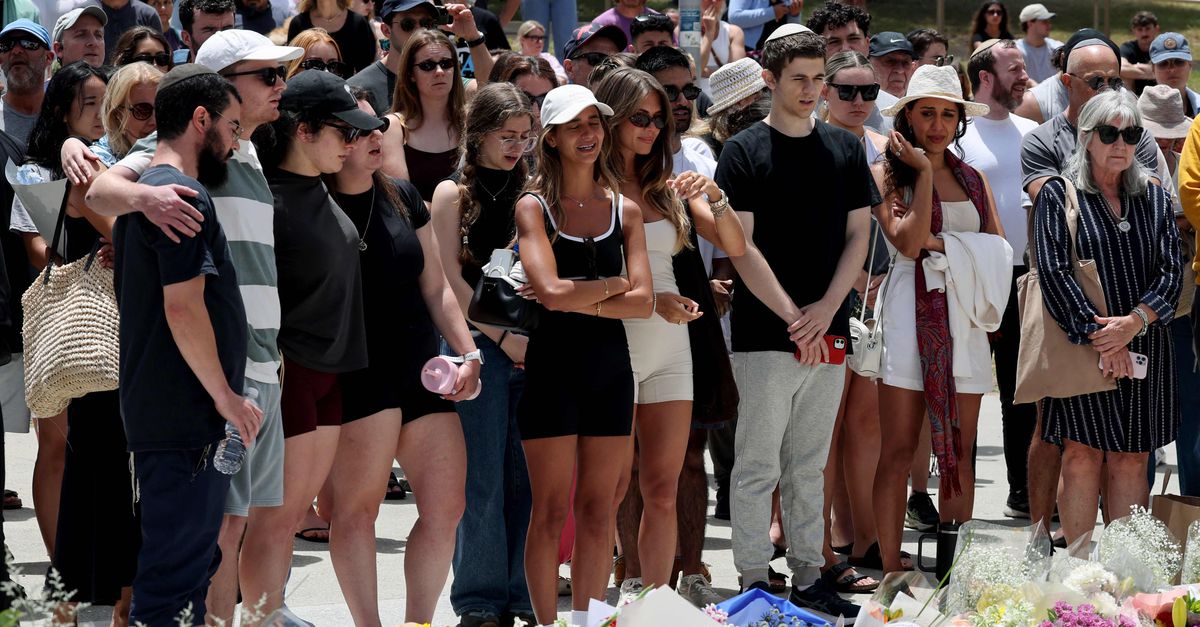 Australische regering overweegt strengere wapenwetten na aanslag Bondi Beach