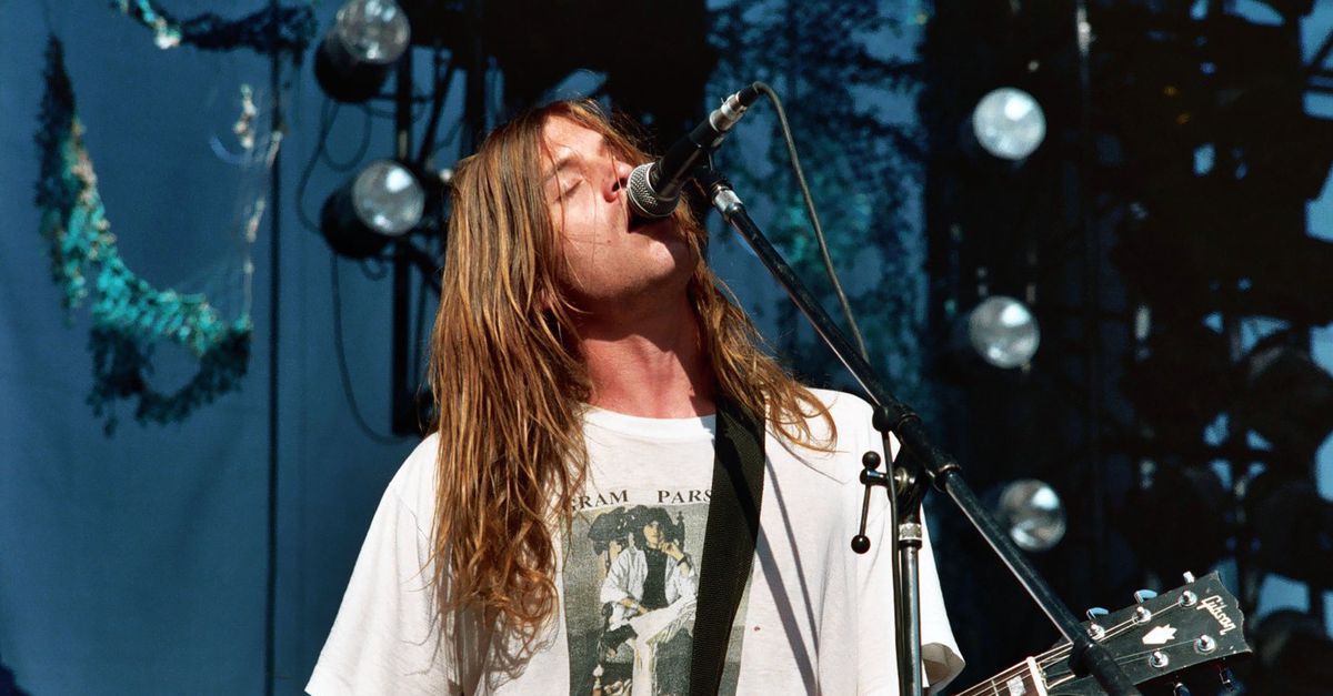 Alleen dankzij heroïne kon rocker Evan Dando normaal zijn, schrijft hij in zijn memoires