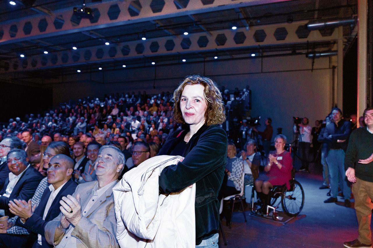 Edith Schippers in november op het VVD-congres in Rotterdam. DSM-gepensioneerden zijn bezorgd over hun pensioenfonds en de rol van Schippers hierin.