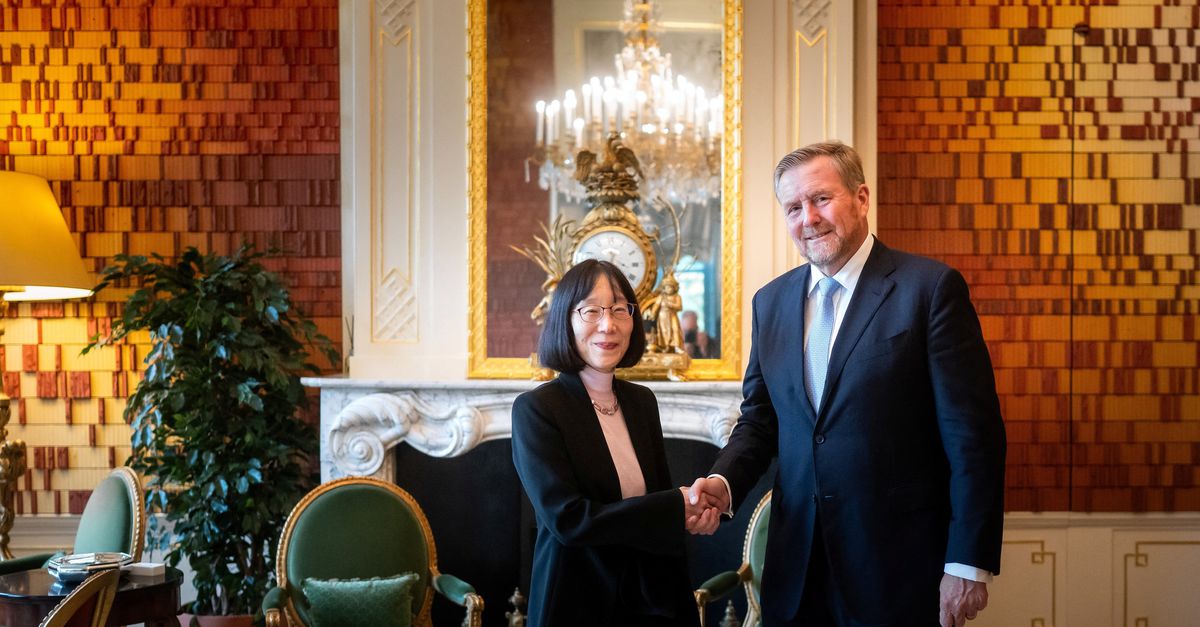 President van Strafhof roept op ‘niet onverschillig te blijven’ over sancties VS: ‘Elke maatregel tegen het hof wordt uiteindelijk gevoeld door slachtoffers van wreedheden’