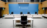 De lege zaal voor aanvang van een verhoor door de parlementaire ondervragingscommissie die de Toeslagenaffaire heeft onderzocht.