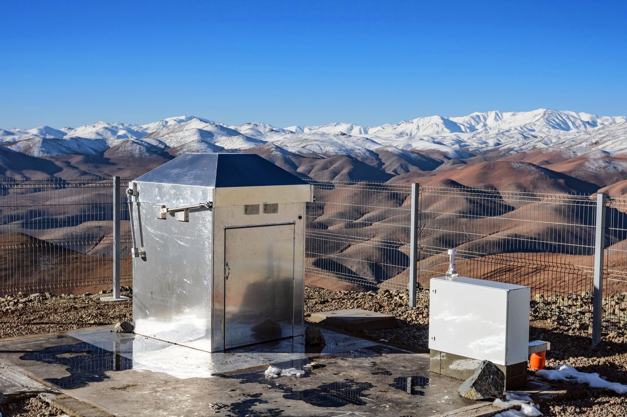 Het tweede Mascara-instrument voor het zoeken naar exoplaneten, op de La Silla-sterrenwacht in Chili, verwerkte deze maand zijn ‘eerste licht’.
