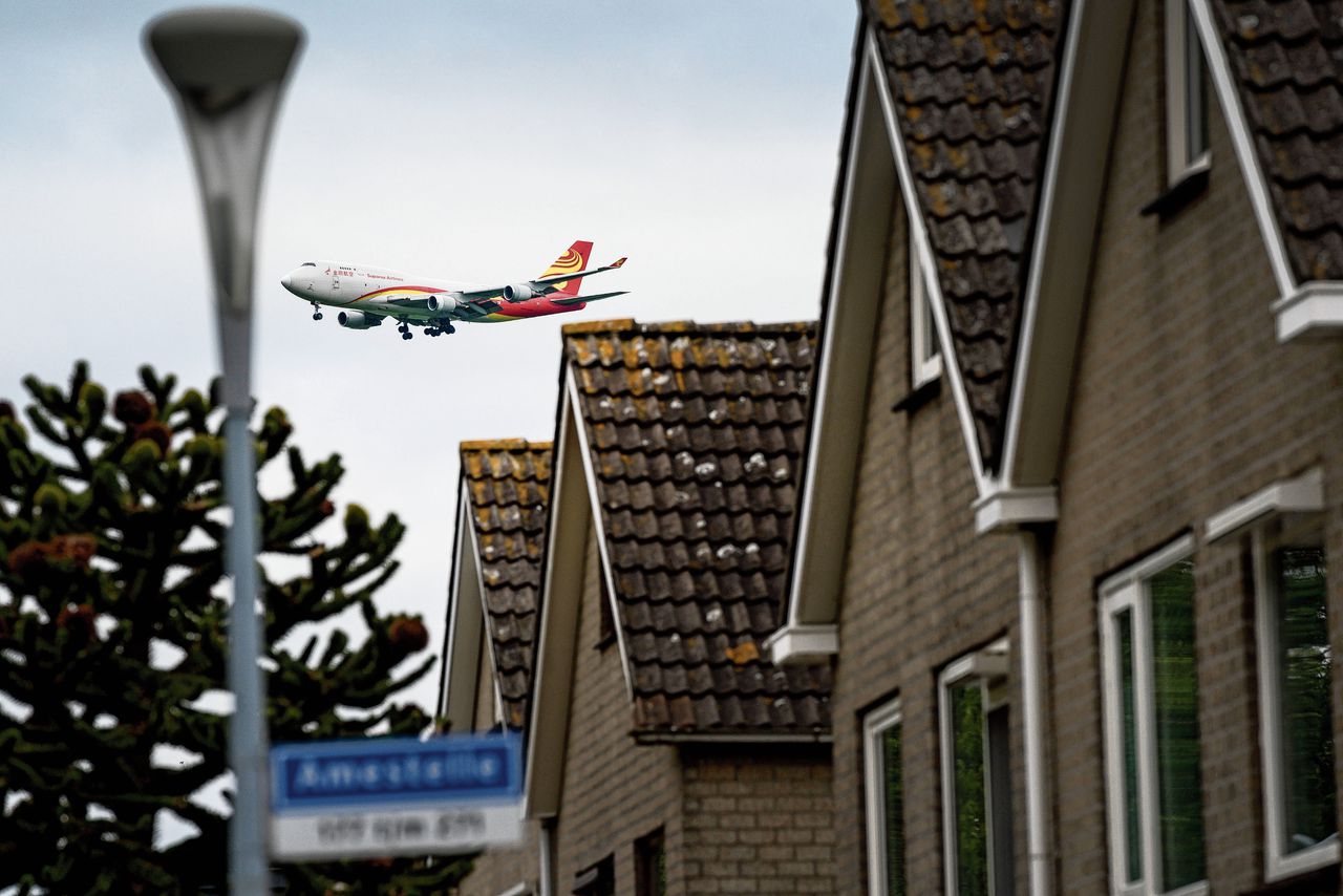 Als KLM slimmere vliegroutes kan nemen boven Nederland en Europa scheelt dat ook in geluid en uitstoot.