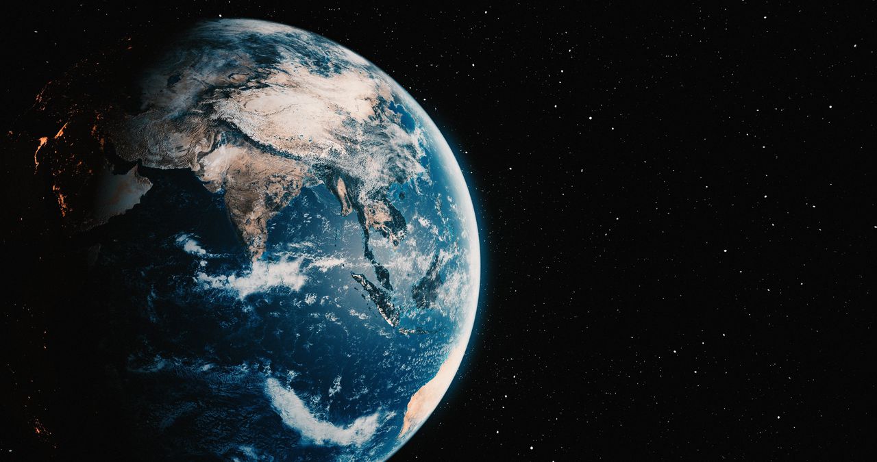 Ruimtefoto van de aarde. Volgens aanhangers van het idee dat de aarde niet rond is, doet de Amerikaanse ruimtevaartorganisatie NASA er alles aan om te verhullen dat de aarde eigenlijk plat is.