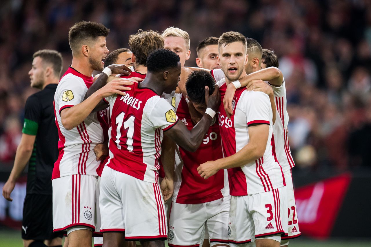 Pas tegen het einde van de wedstrijd brak Ajax zaterdag door de verdediging van FC Groningen.