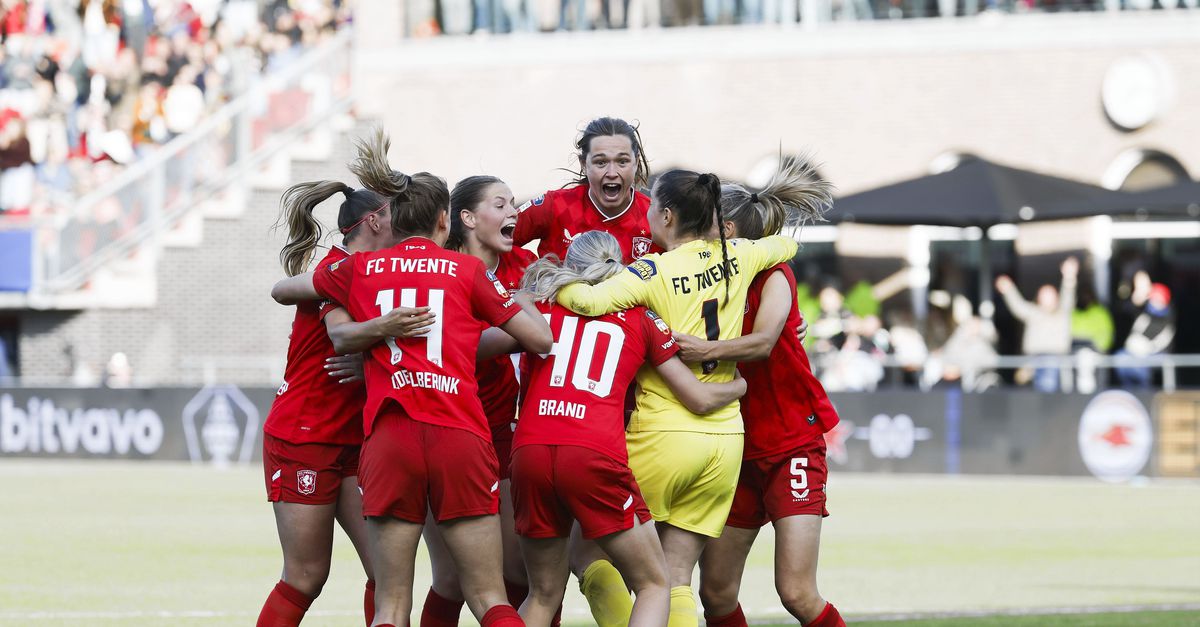 FC Twente wint bekerfinale na late comeback en strafschoppen: ‘Nu gaan we ze pakken’
