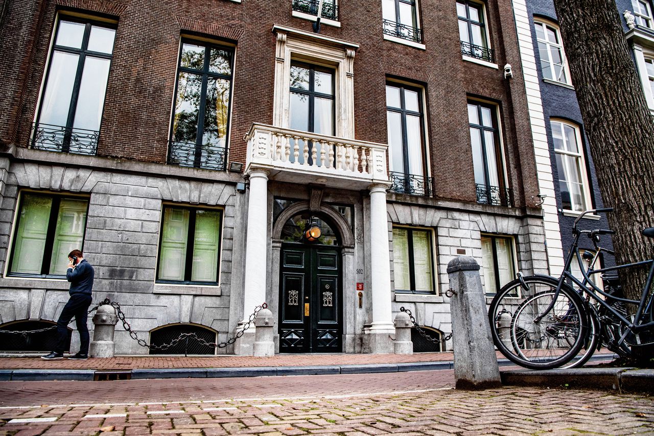 De Amsterdamse ambtswoning: een statig pand met een duister verleden - NRC