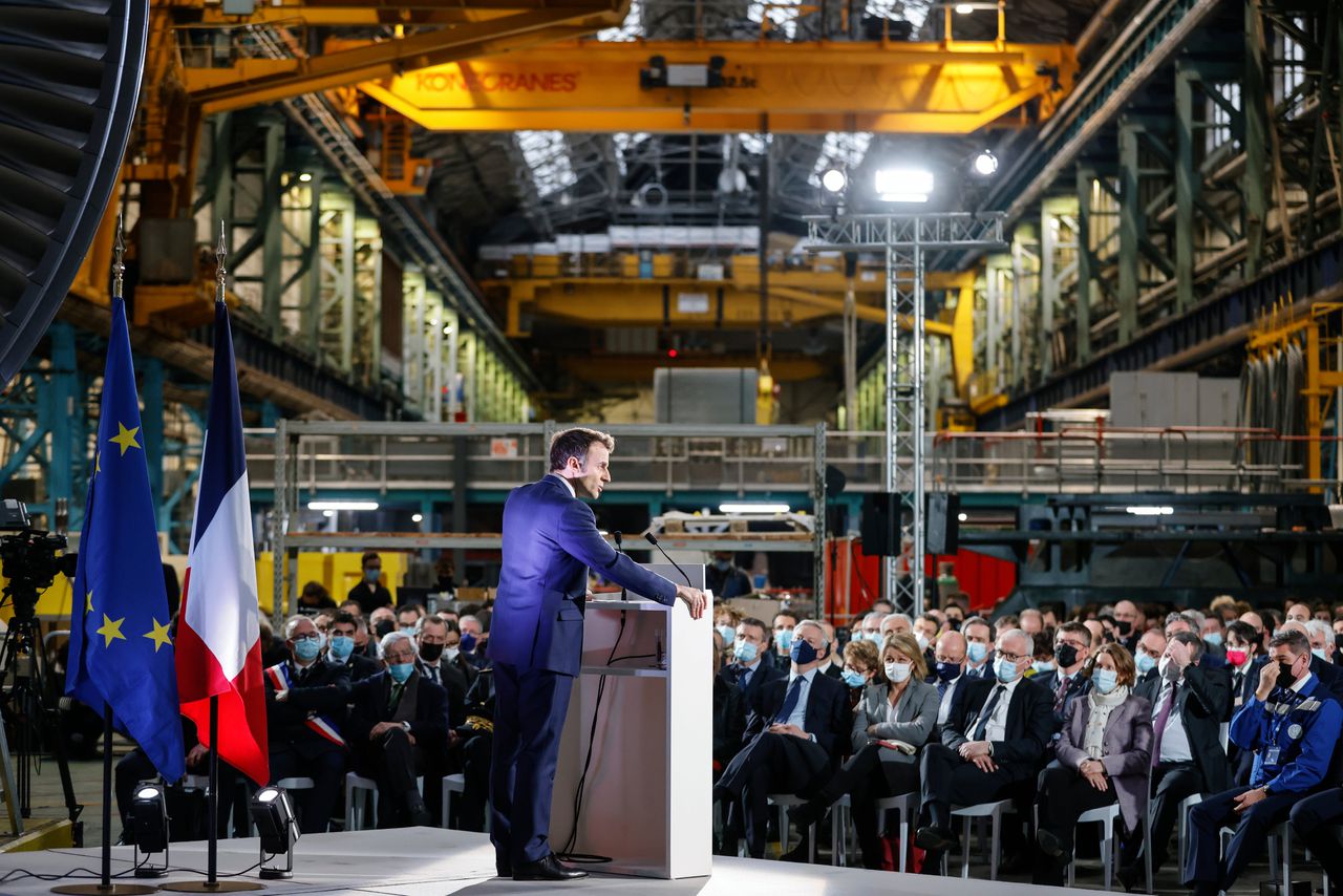 Macron kondigt bouw zes nieuwe kerncentrales voor 2045 aan 