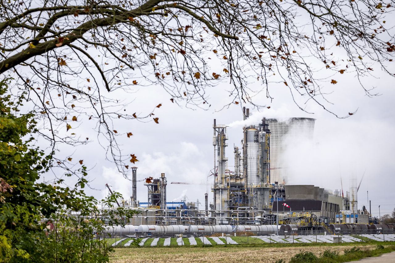 Vlaanderen wil Nederlandse overheid in gebreke stellen wegens afvalwater Chemelot 