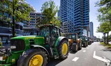 Boeren kwamen op 1 juli naar Den Haag om te protesteren tegen de stikstofplannen van het kabinet-Jetten, waarover de Tweede Kamer die dag debatteerde. 