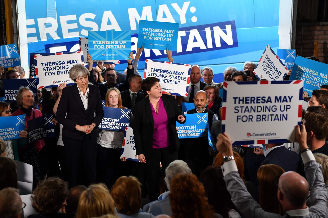 Theresa May tijdens een campagnebijeenkomst in Edinburgh op 5 juni.