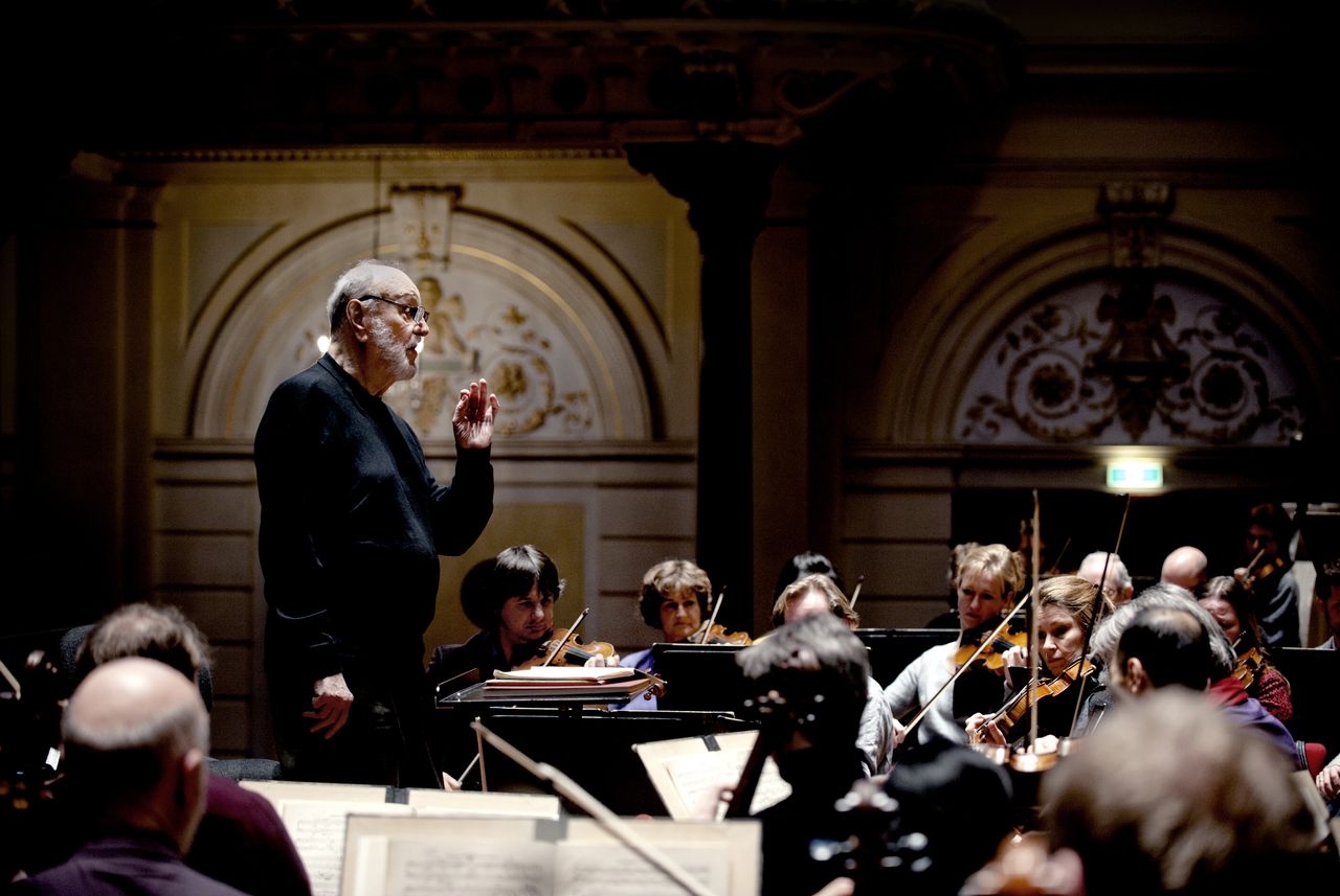 Nederland, Amsterdam, 17-01-2012. Dirigent Kurt Masur leidt het Concertgebouworkest. Foto: Andreas Terlaak