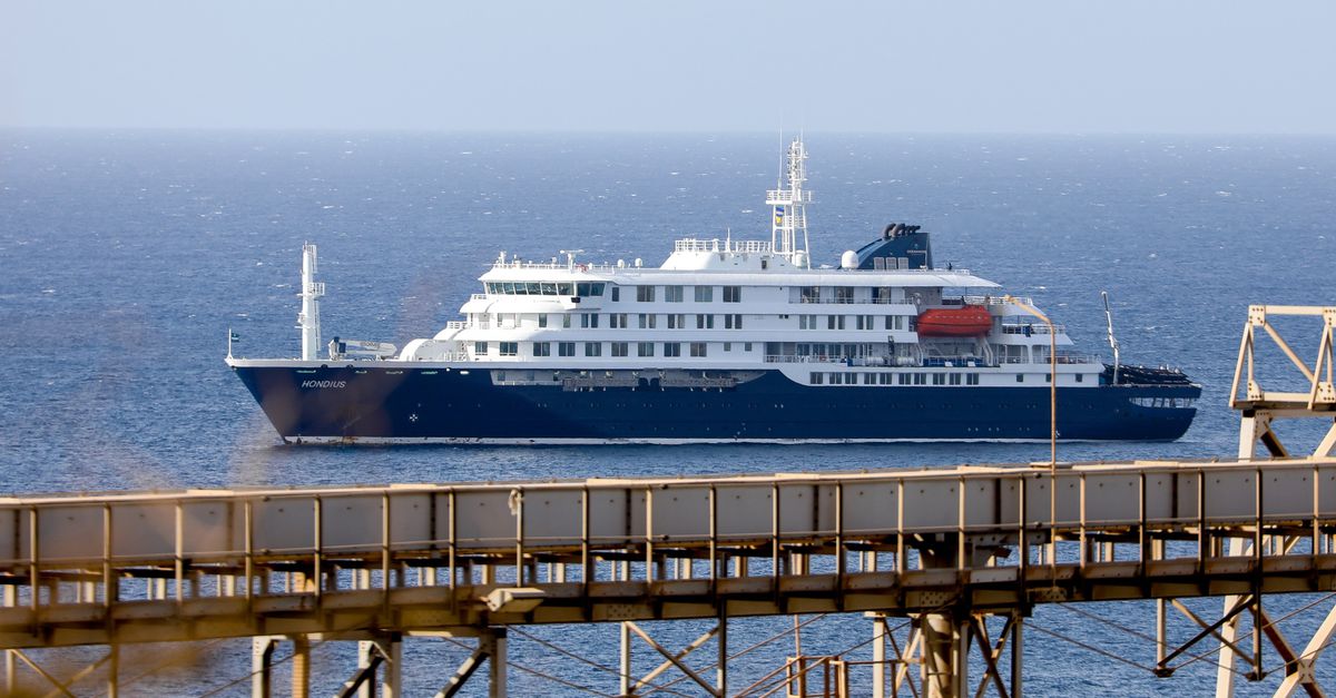 Nederlandse opvarenden cruiseschip Hondius moeten zes weken thuis quarantaine