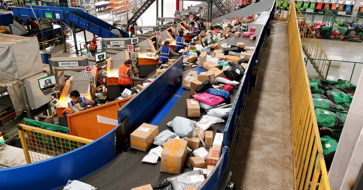 EU sluit nieuw douane-akkoord dat Chinese webshops verantwoordelijker moet maken voor hun spullen