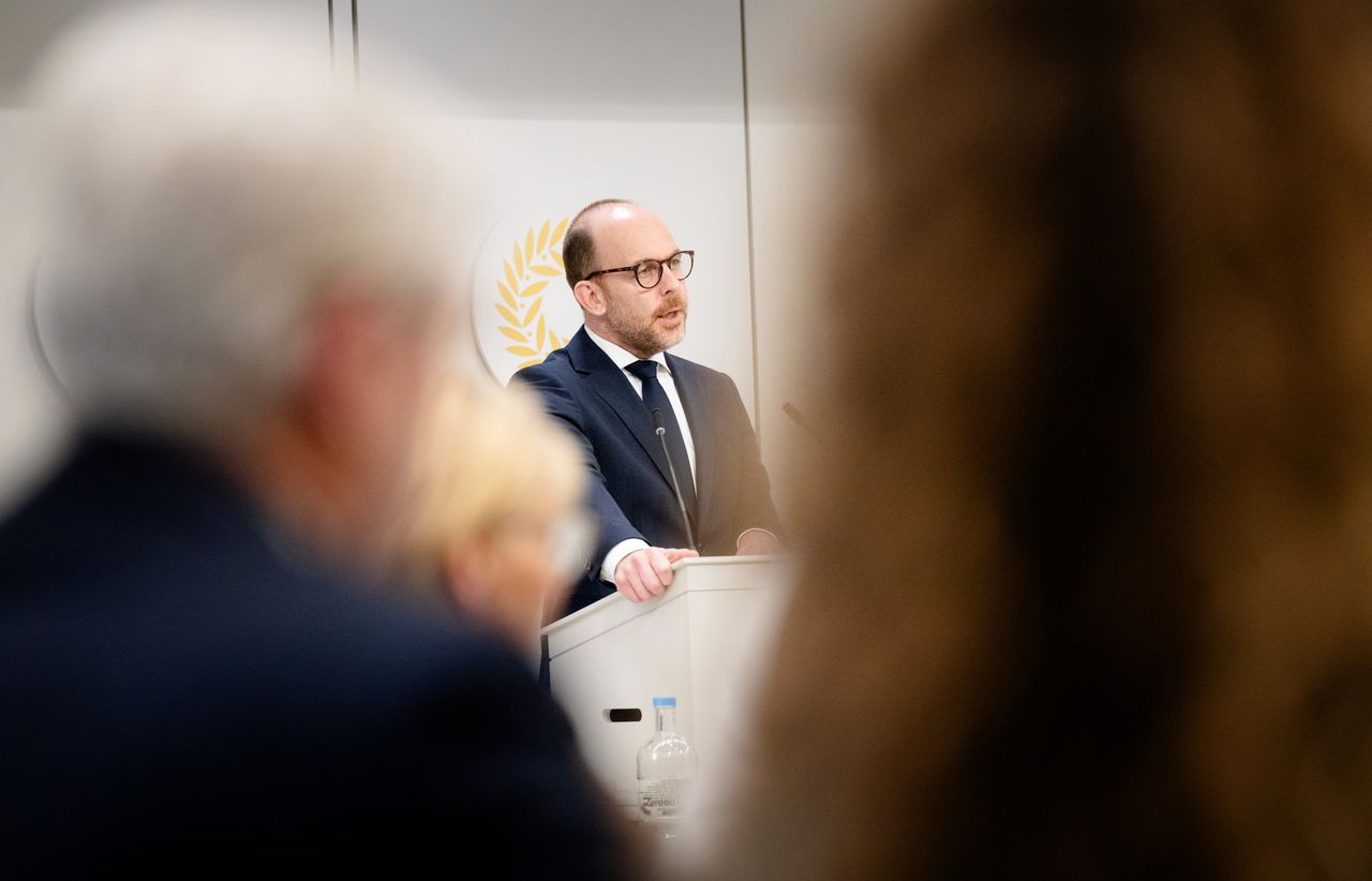 Dutch Senate Rejects Criminalization of Illegal Residence