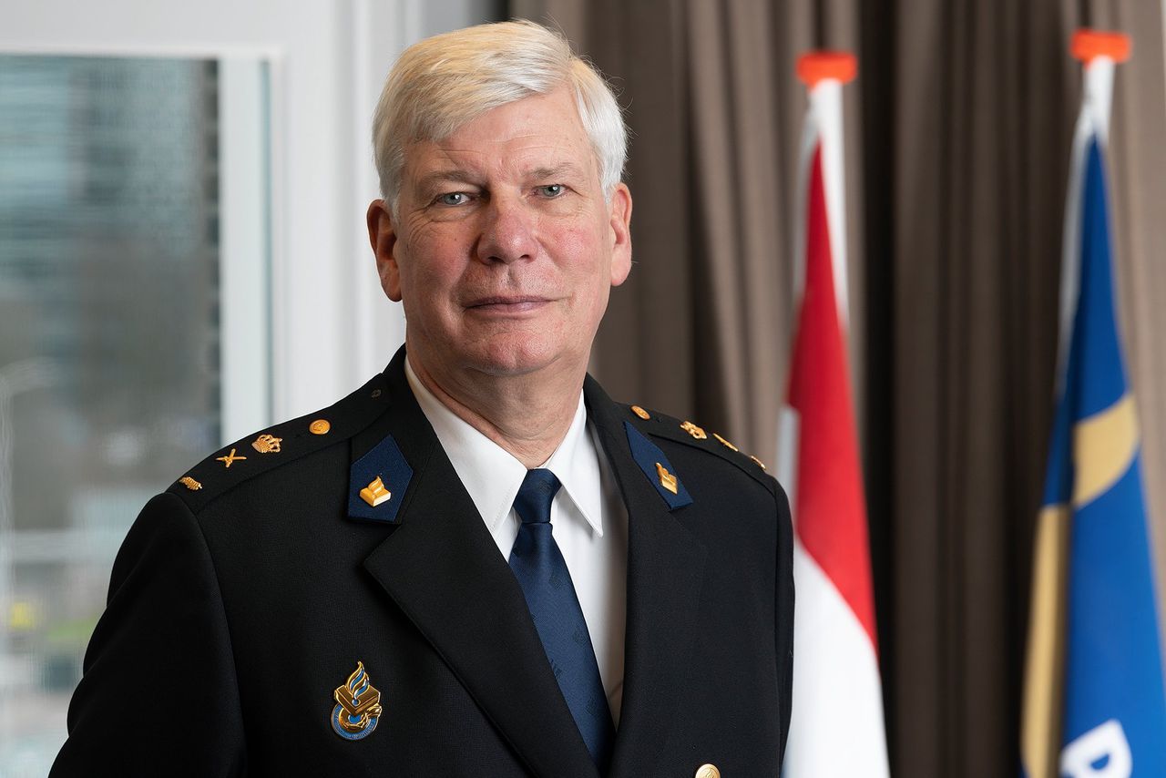 Henk van Essen is momenteel plaatsvervangend korpschef van de Nationale Politie.