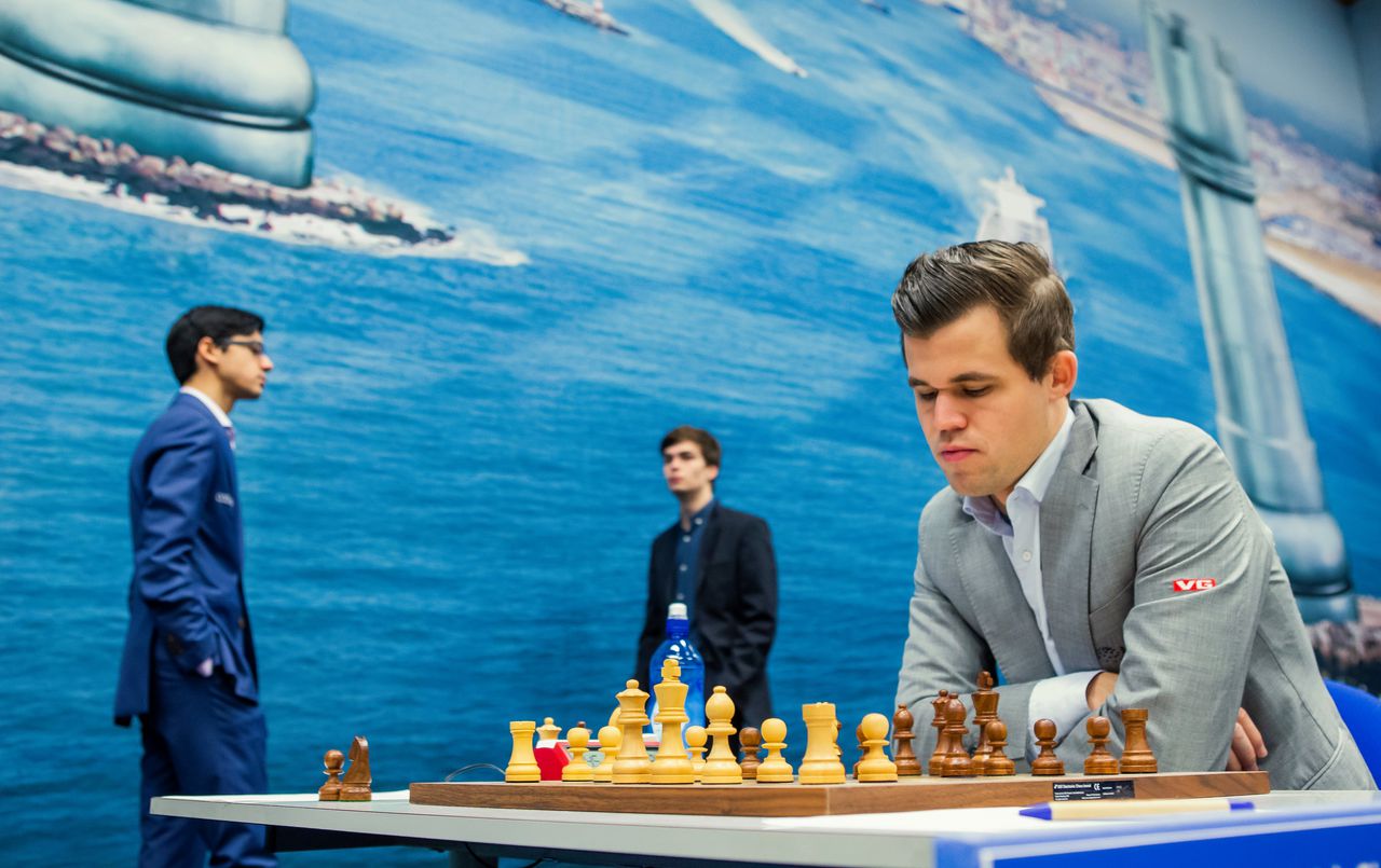 Carlsen wint voor de zevende keer schaaktoernooi Wijk aan Zee 