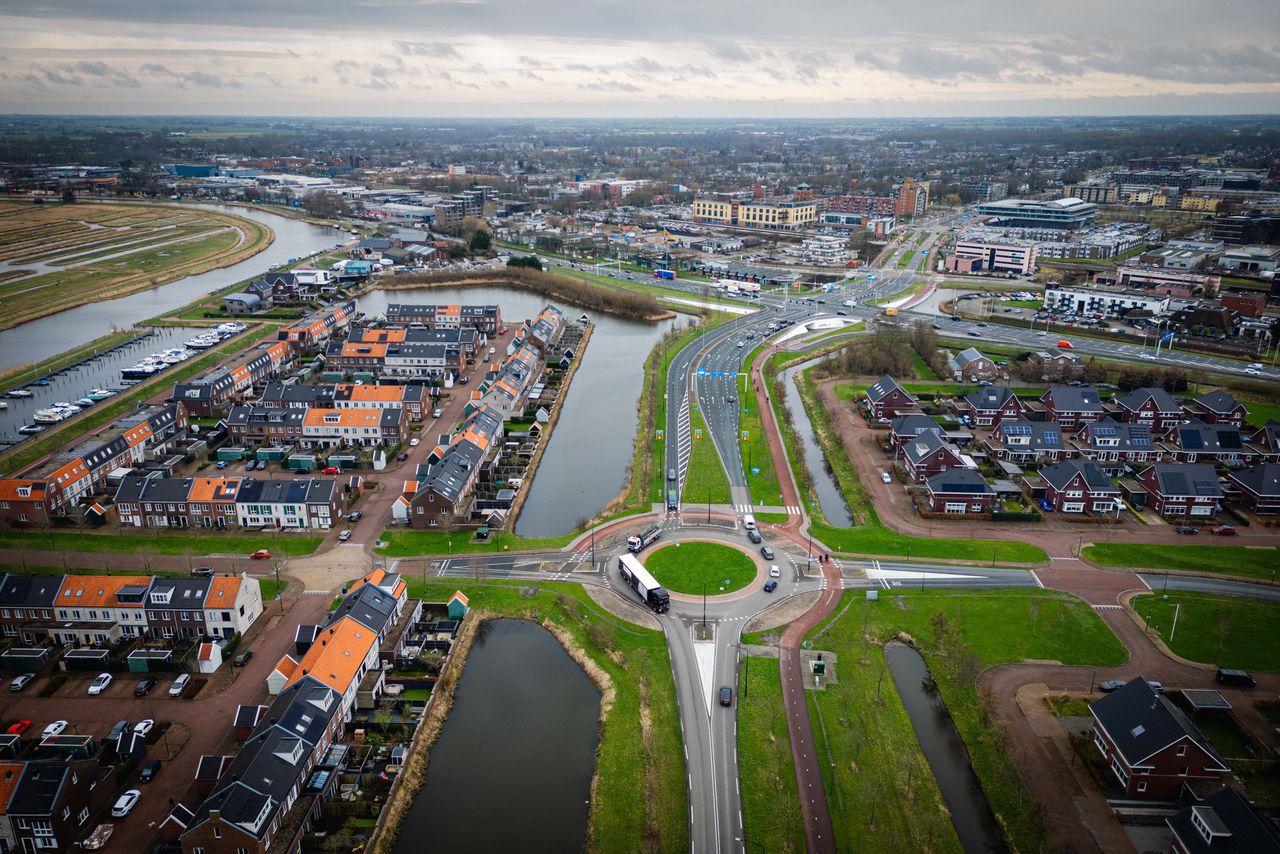 Nu de Airbnb-gast niet uit de woning wil, woont de verhuurder in het fietsenhok