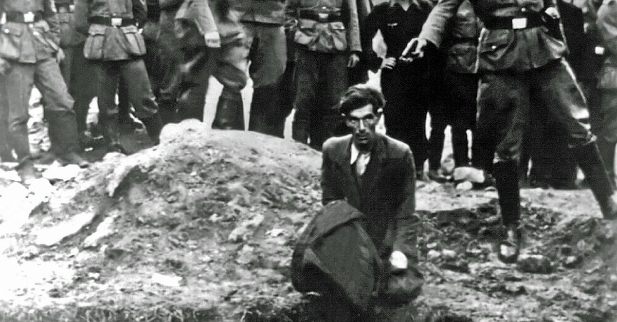 Dader op beroemde foto massa-executie Holocaust met AI achterhaald