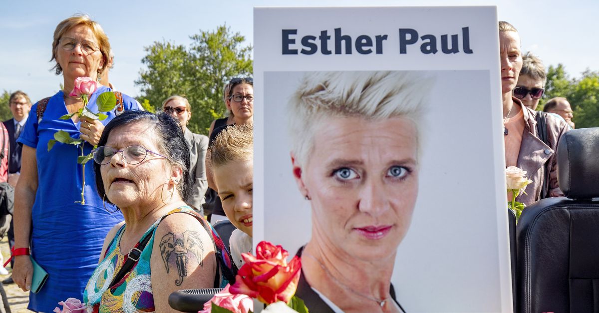 Waarom er niemand berecht werd voor de moord op Esther Paul - NRC
