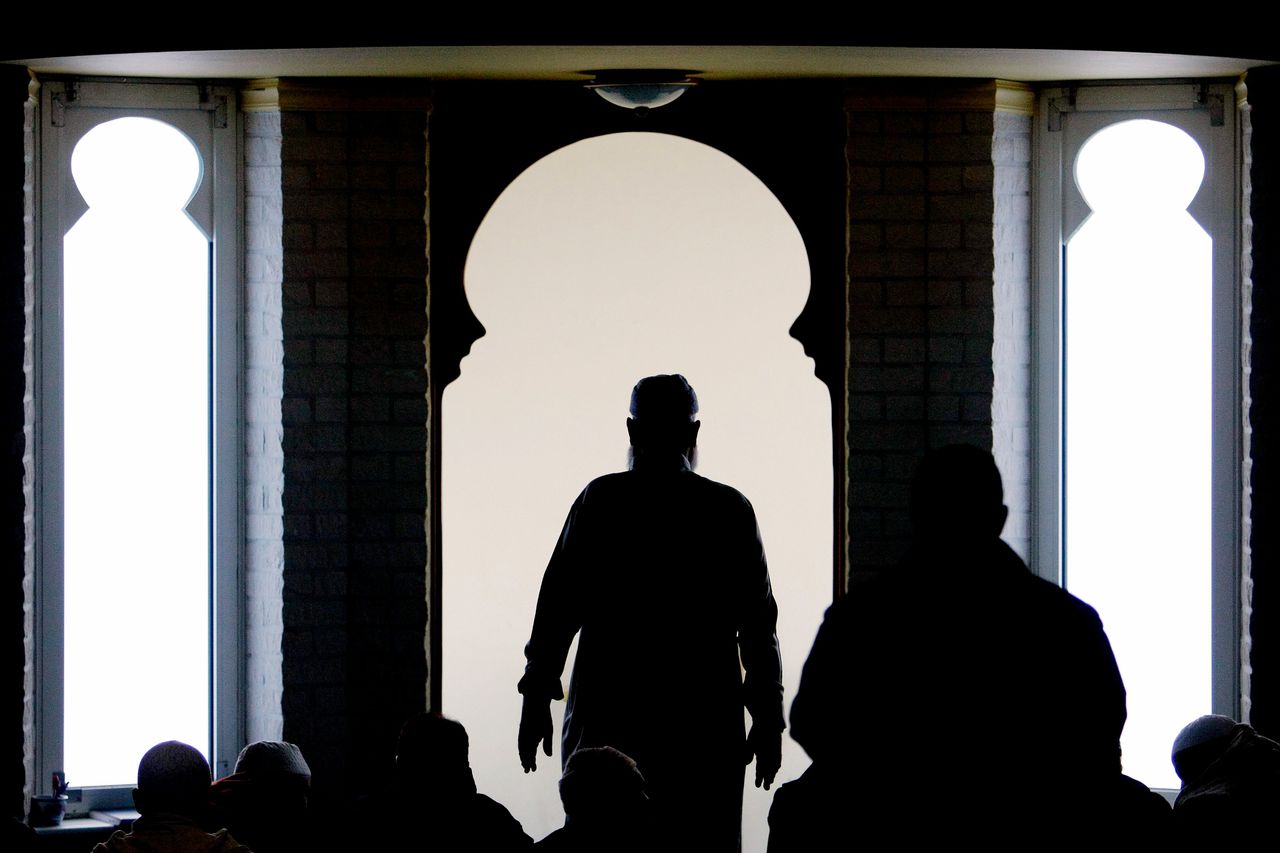 Moslims, kies voor Nederland en financier je moskee zelf 