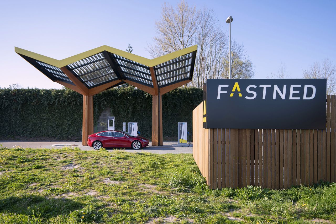 Fastned heeft momenteel laadstations in Nederland en Duitsland, binnenkort openen ook stations in het Verenigd Koninkrijk.