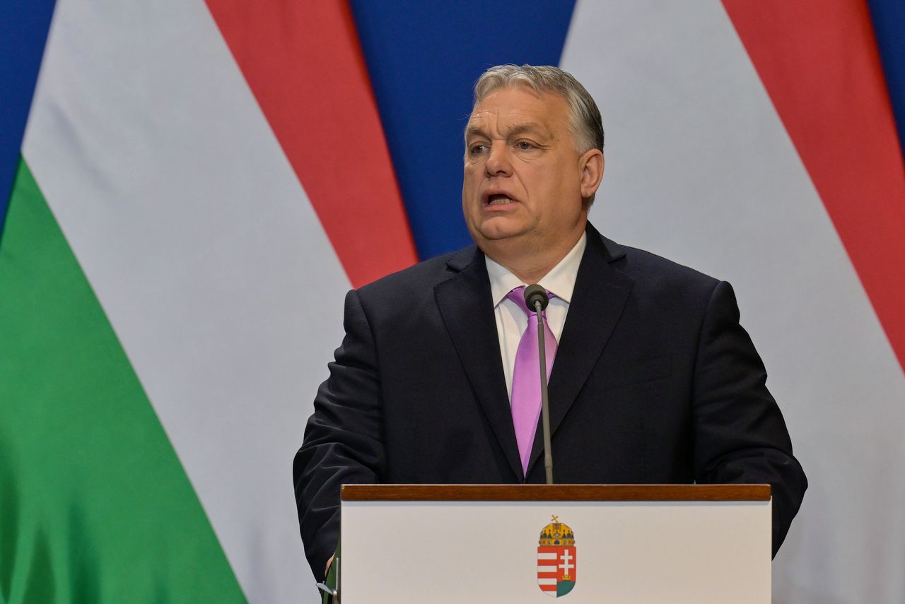 Orbán wil niet deelnemen aan NAVO-operaties voor Oekraïne en wil positie van Hongarije binnen NAVO 'herdefiniëren' 