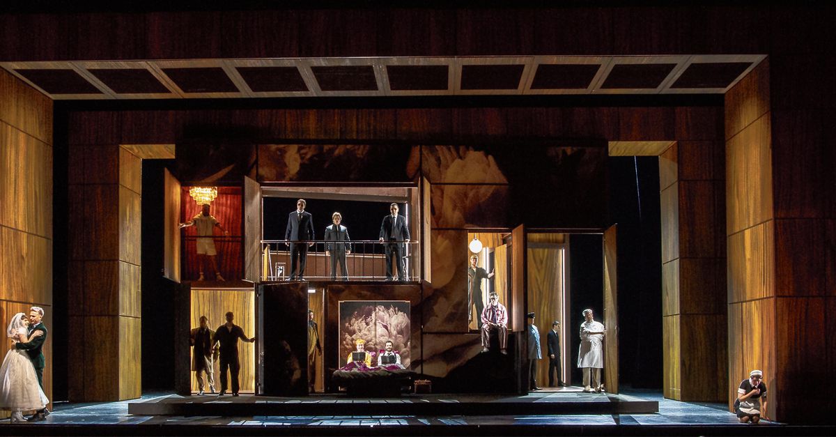 Spektakel door muzikale en dynamische detailregie - NRC