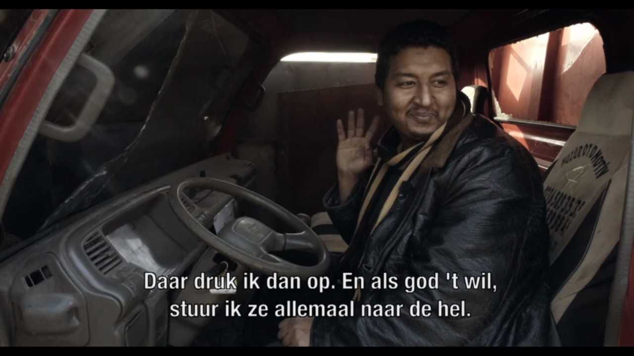 Terrorist blijft op de bank zitten - NRC