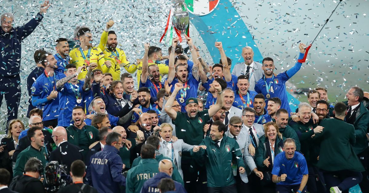 The United Kingdom and Ireland are the only remaining candidates for the 2028 European Football Championship.