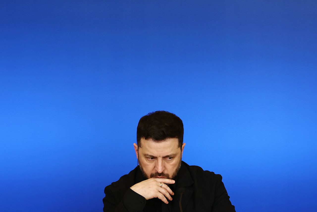 Zelensky bedreigt Orbán, Hongarije neemt Oekraïense geldtransporten in beslag