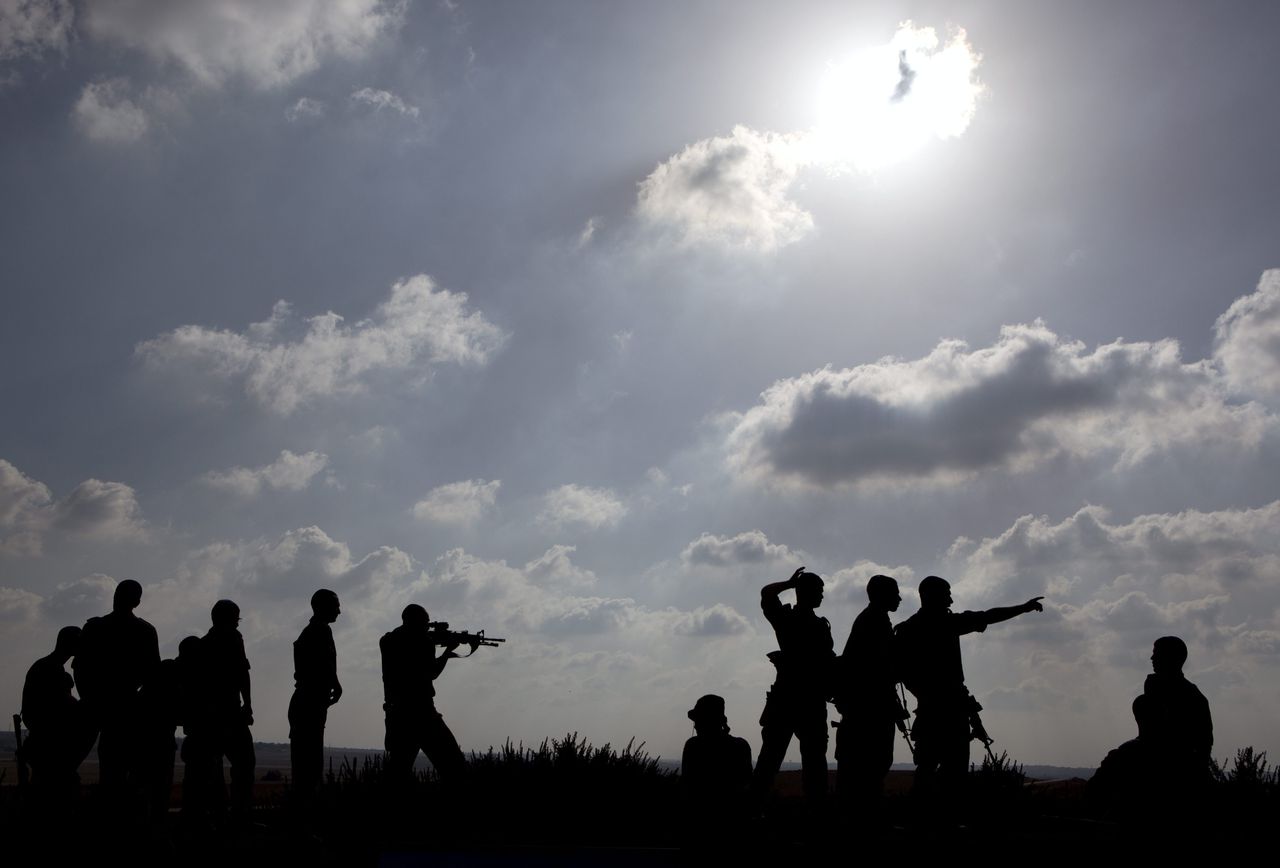 Israëlische soldaten nabij de Gazastrook.